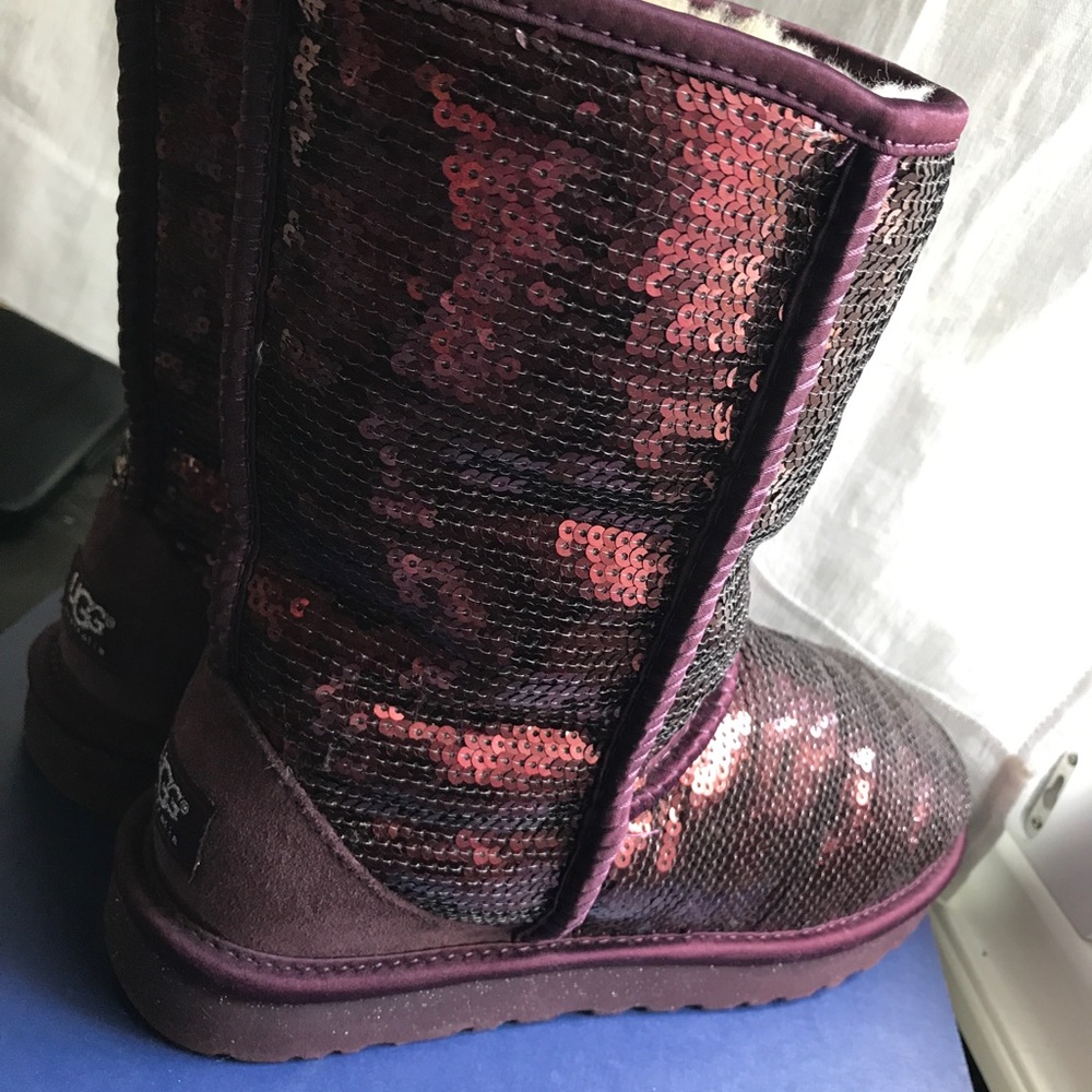 Ugg classic sequined short boot, maroon